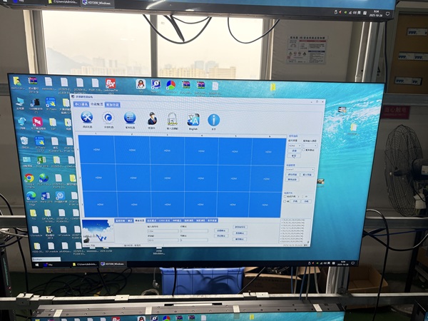 液晶拼接大屏老化測(cè)試.jpg